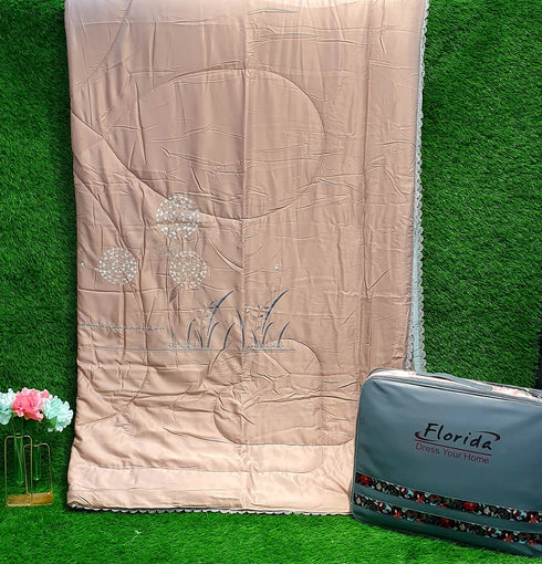 Florida Embroidered Comforter beige