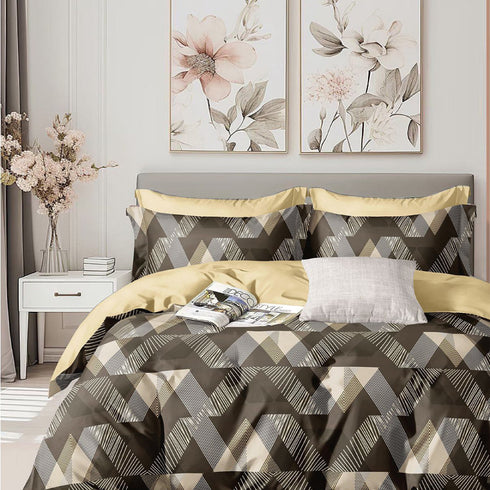 Mist Box by Florida - Double Bedsheet Set with Perfume Candle and Pillow Covers