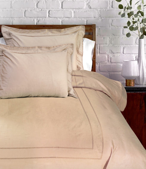 Petersburg King Size 250 TC Cotton Embroidery Bedsheet Set with 2 Pillow Covers by Florida