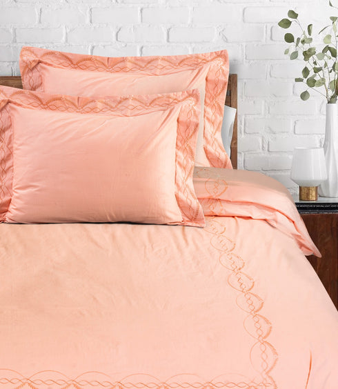 Petersburg King Size 250 TC Cotton Embroidery Bedsheet Set with 2 Pillow Covers by Florida