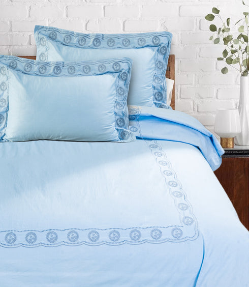 Petersburg King Size 250 TC Cotton Embroidery Bedsheet Set with 2 Pillow Covers by Florida