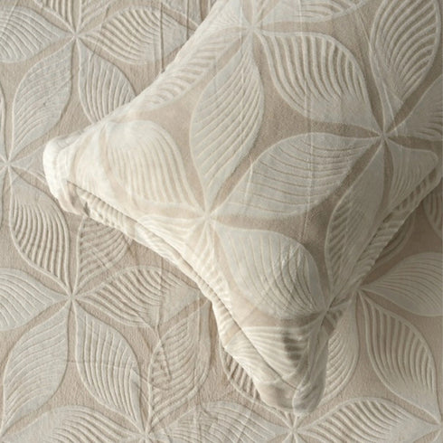 Florida Imagica King Size Warm Bedsheet for Winter with Pillow Covers - Velvet Pattern - Signature Burnout Technique