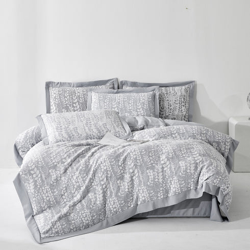 Spanish Jaquard Bed Cover Set with 2 Pillow Covers for King Size Bed by Florida