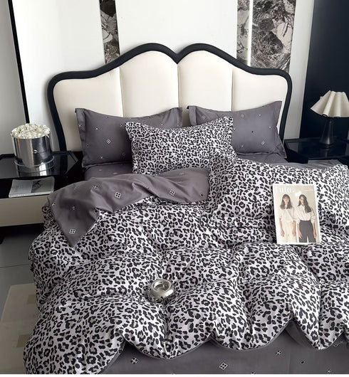 Florida Winkle Premium Quality Imported King Size Elastic Fitted Bedsheet with Coordinated Pillow Covers