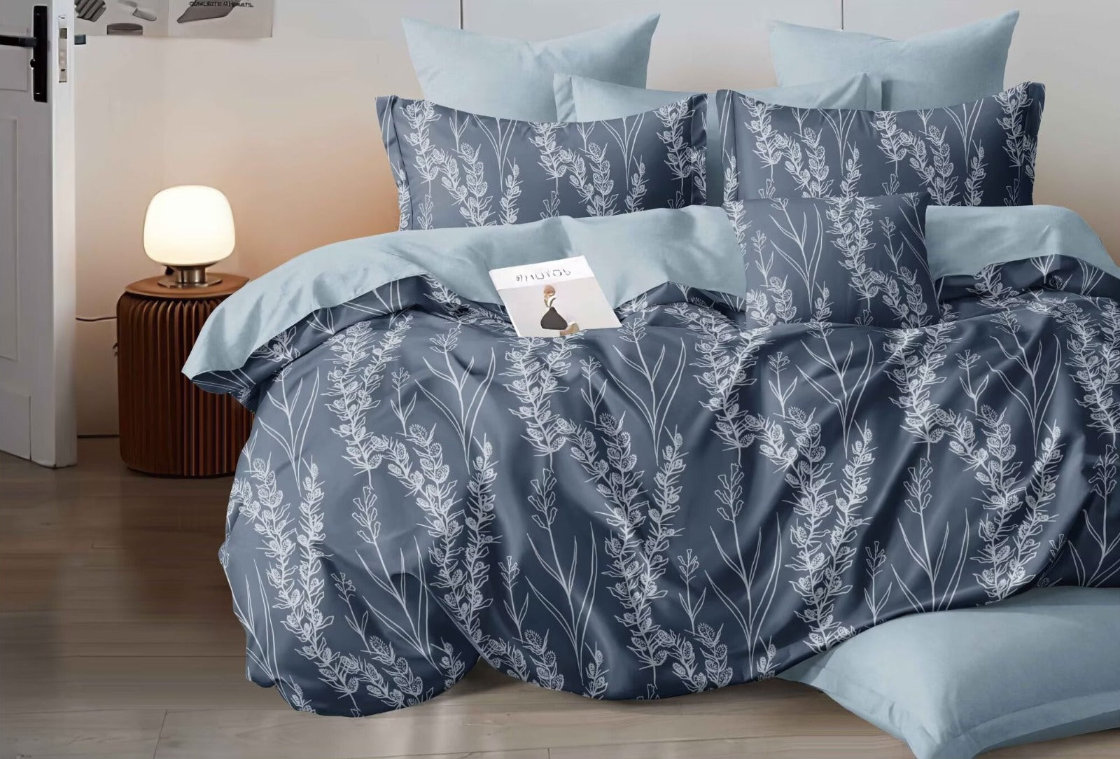 Florida Alaska Double Bed Imported bedsheet Set with Pillow Covers
