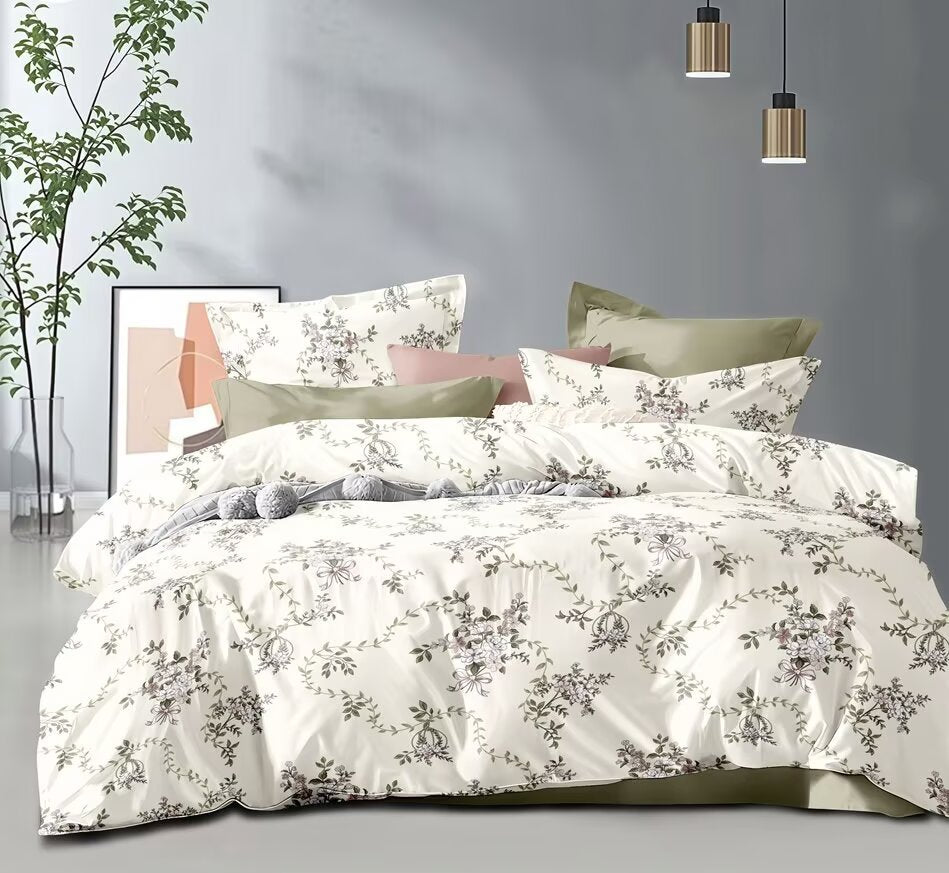 Florida Alaska Double Bed Imported bedsheet Set with Pillow Covers