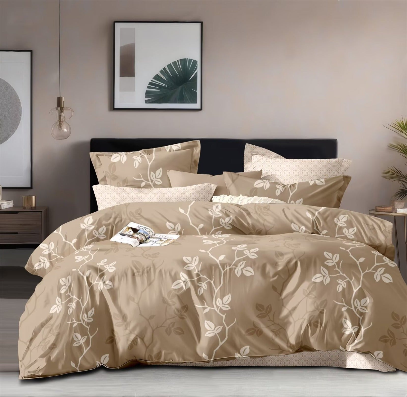 Florida Alaska Double Bed Imported bedsheet Set with Pillow Covers