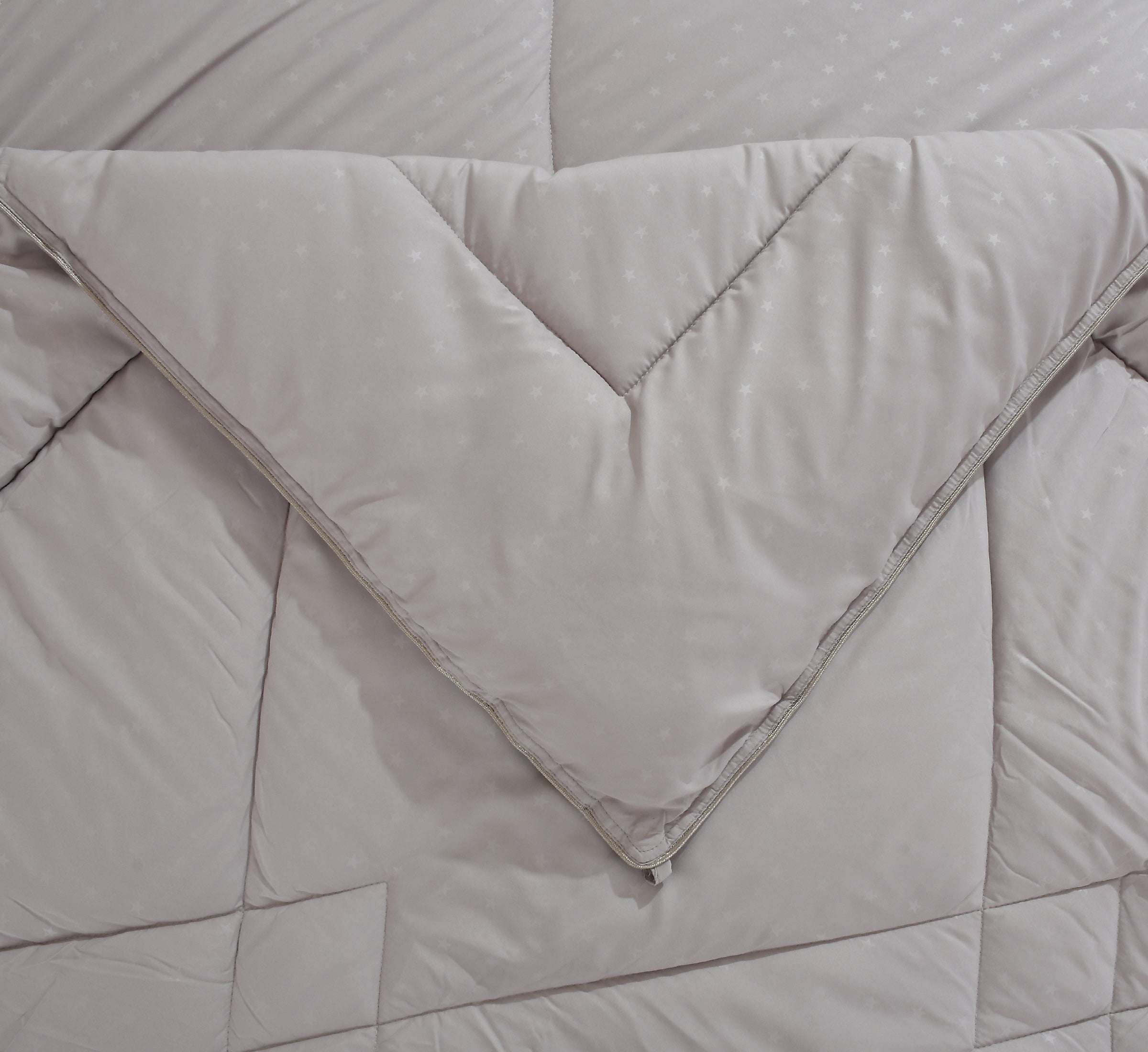 Symphony (Quilt/Rajai) Comforter in 350 GSM for Single & Double Bed for Winter