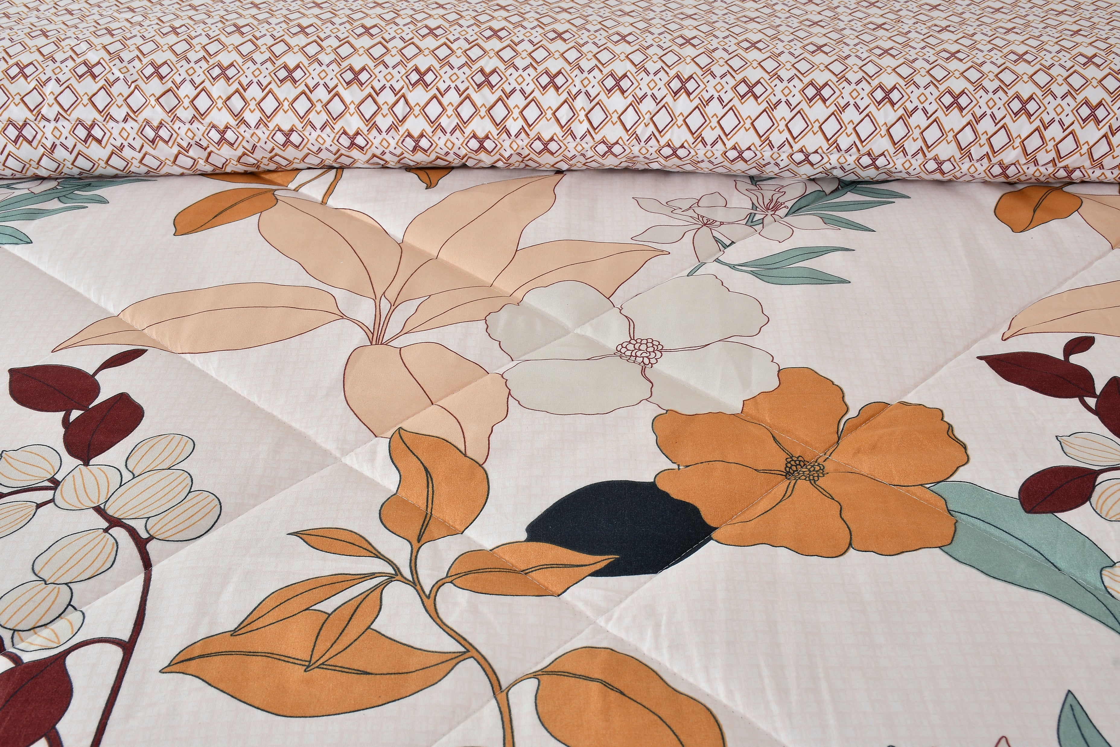 Heaven AC Double Bed Comforter for All Session (White & Brown)