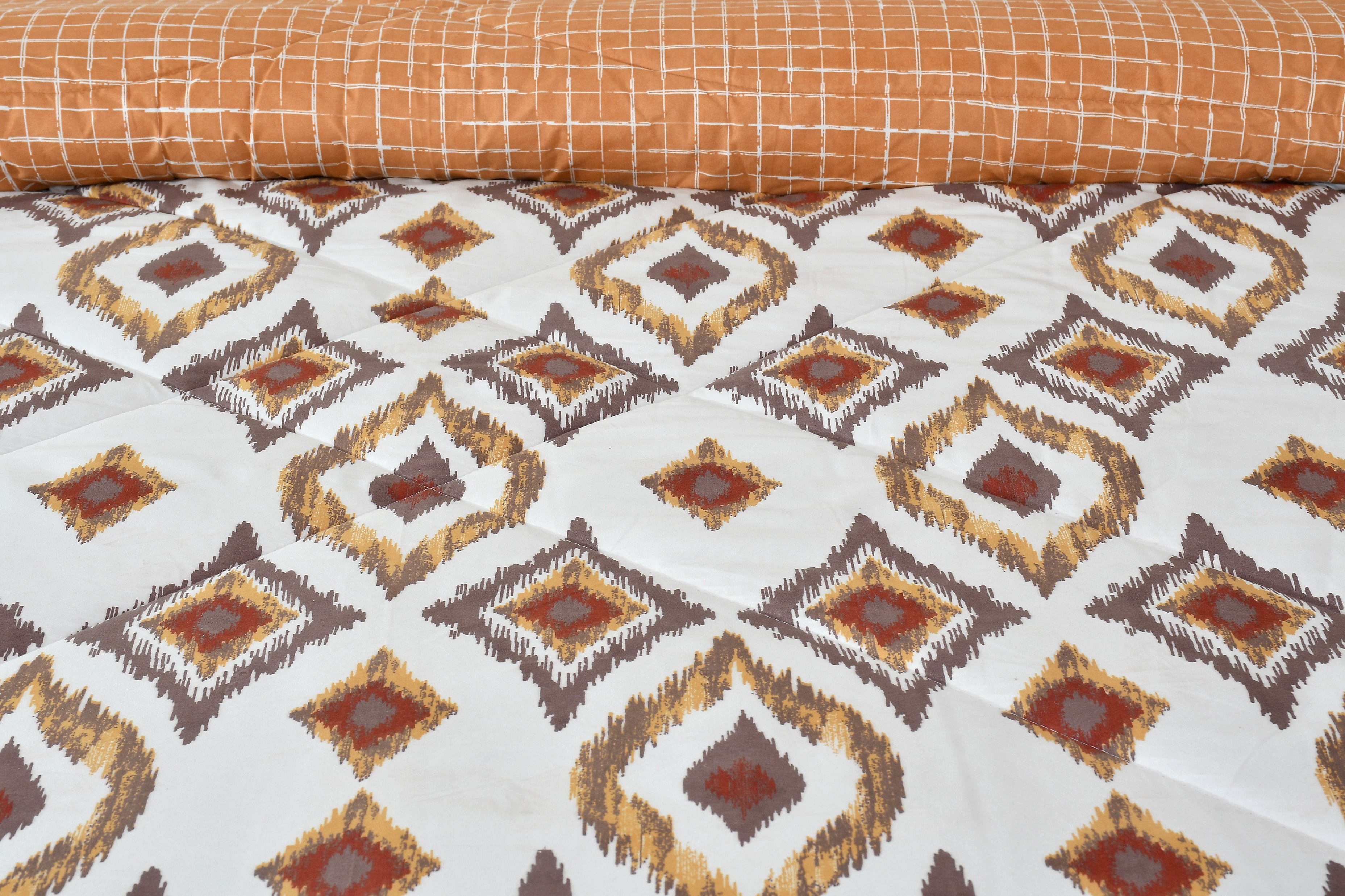 Heaven AC Double Bed Comforter for All Session (White & Brown)