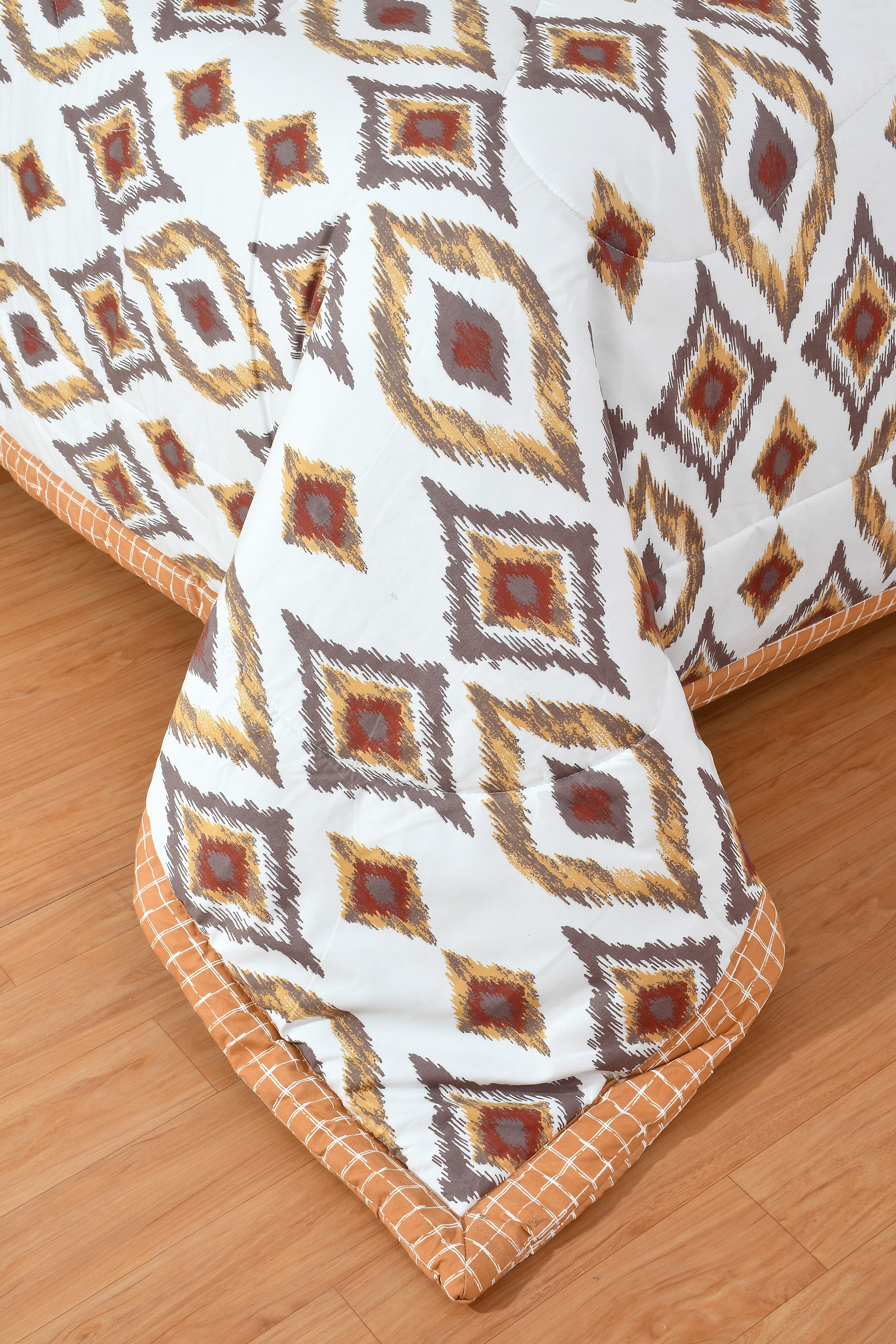 Heaven AC Double Bed Comforter for All Session (White & Brown)