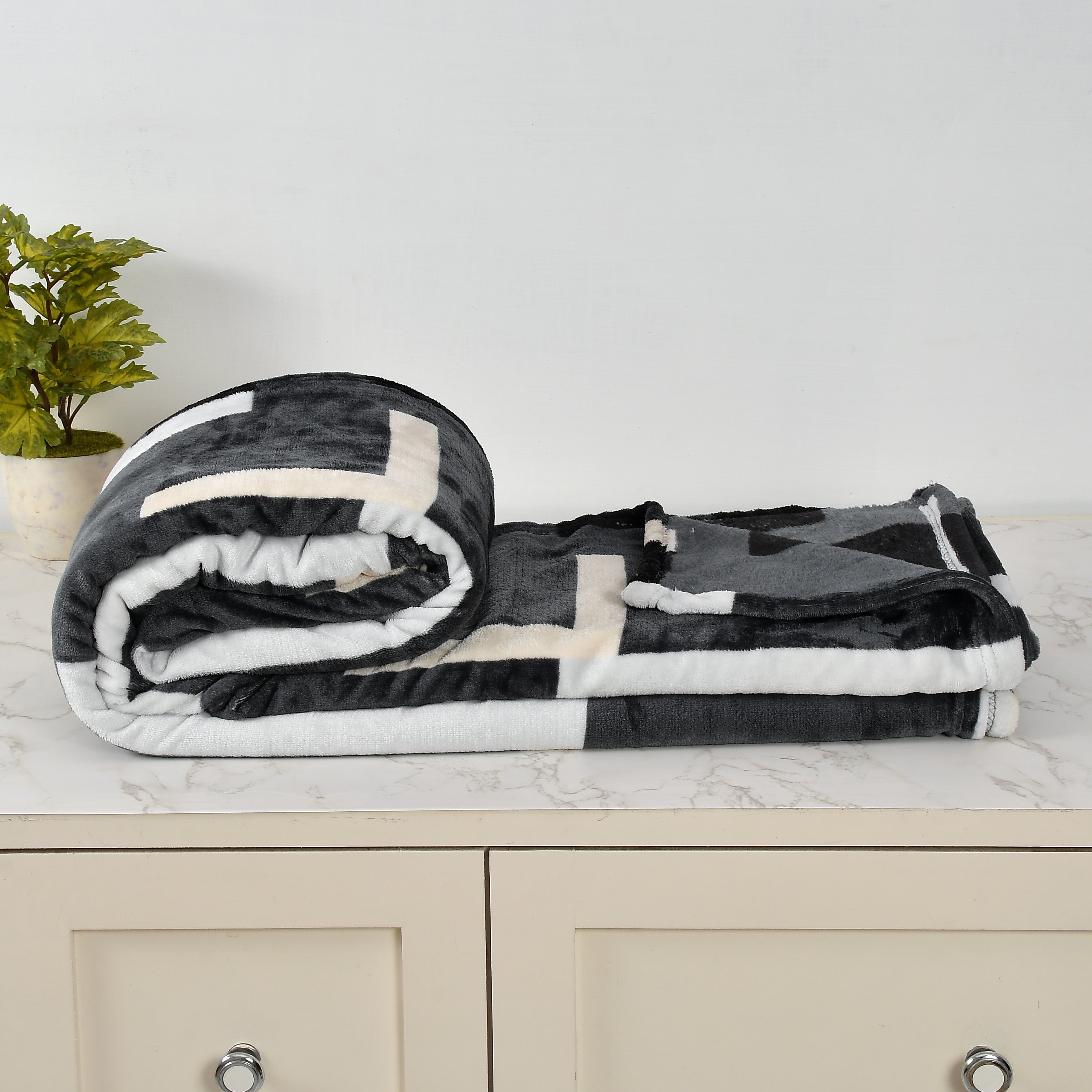 Florida Delta Super Soft Double Bed Flannel AC Blanket for All Season
