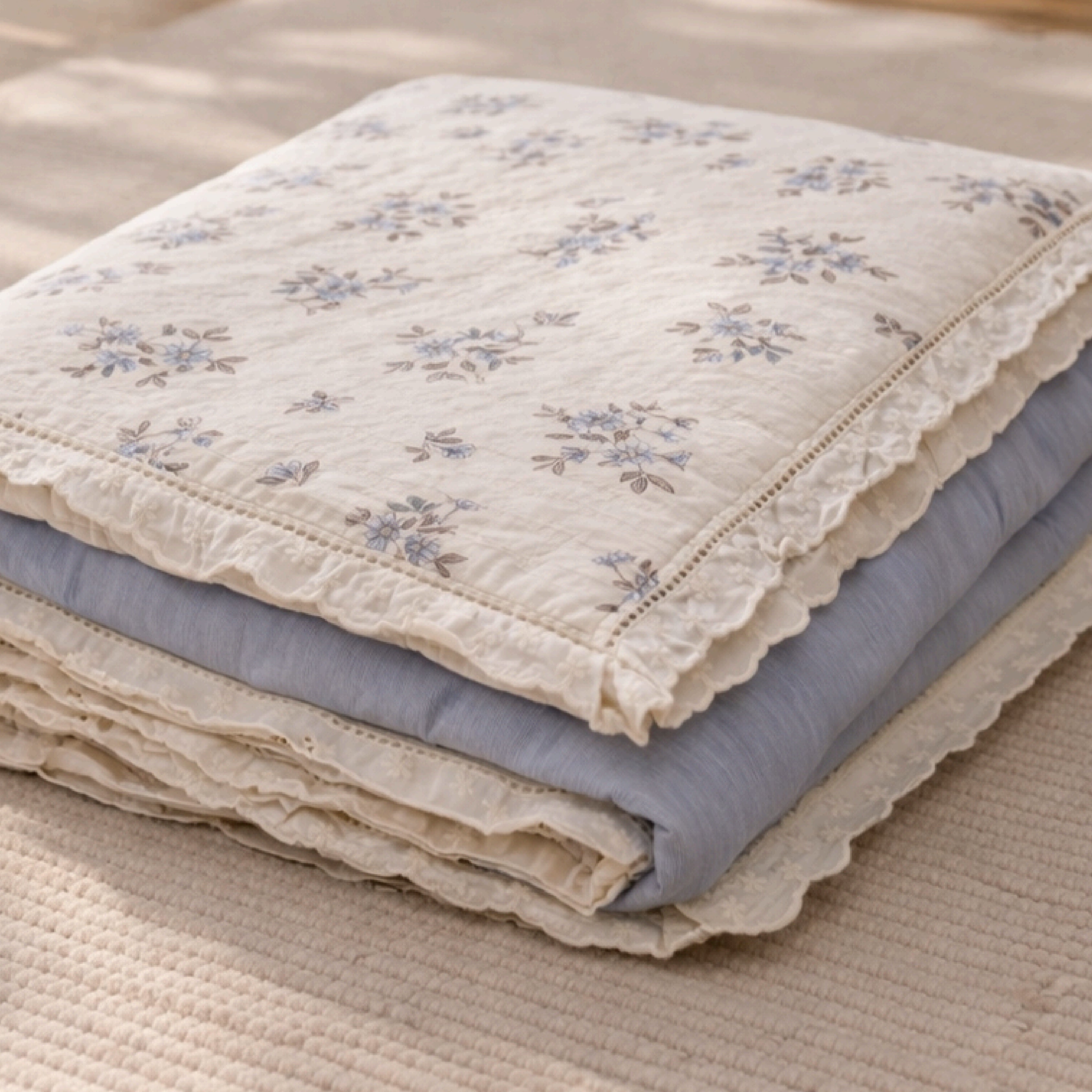 Florida Regency Summer Comforter | Floral Print Cotton Feel Comforter with Designer Lace Border | Lightweight AC Comforter for Double Bed | Wire Bag Packaging