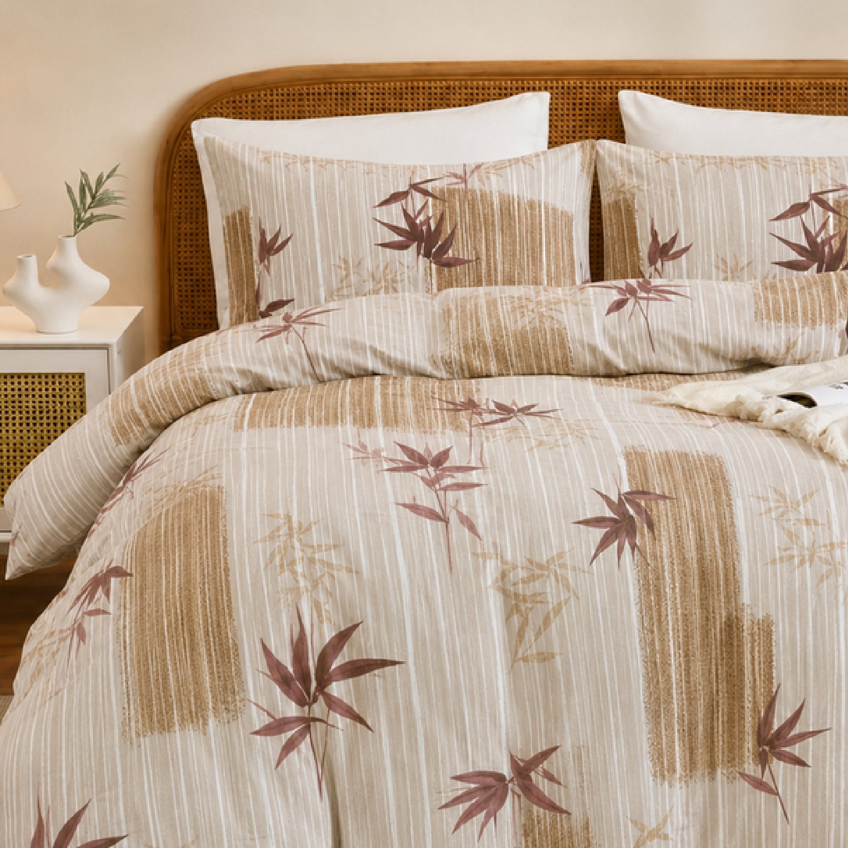 Florida Rome Box Double Bedsheet Set with 2 Pillow Covers & Carry Bag - Perfect for Gifting