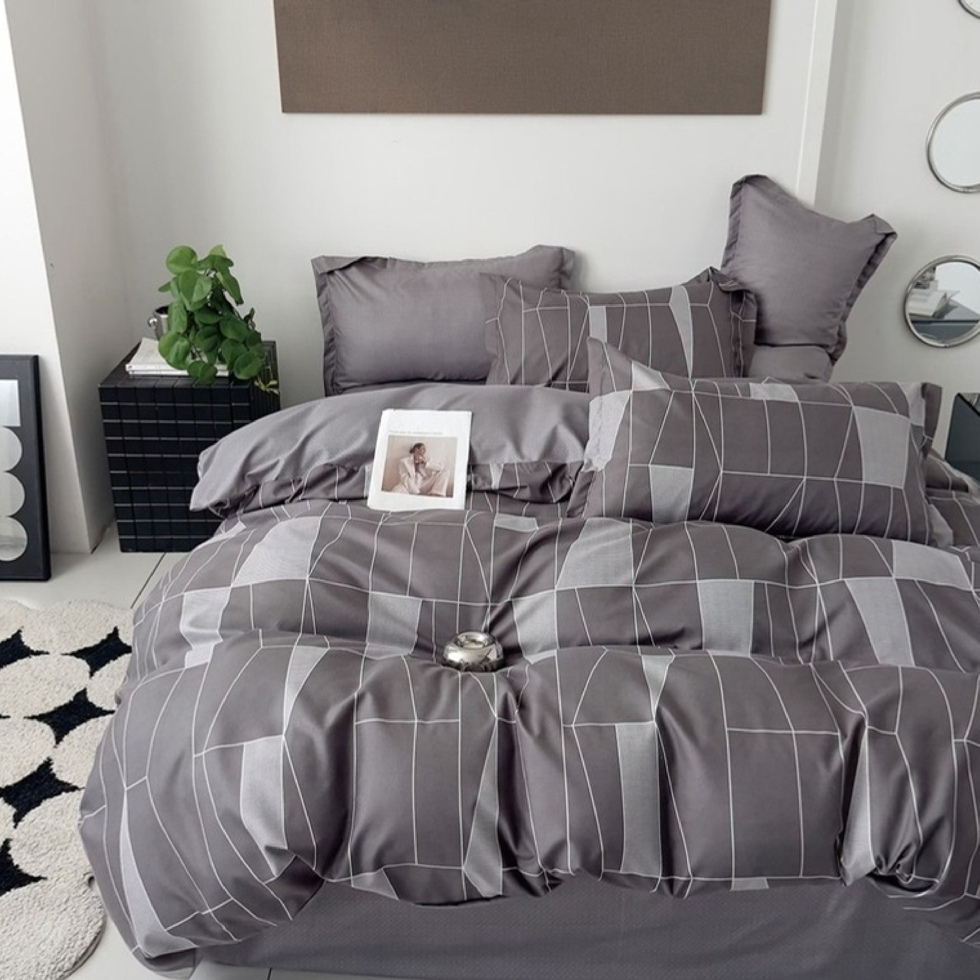 Stroke King Size Bed Sheet Set with Pillow Covers by Florida
