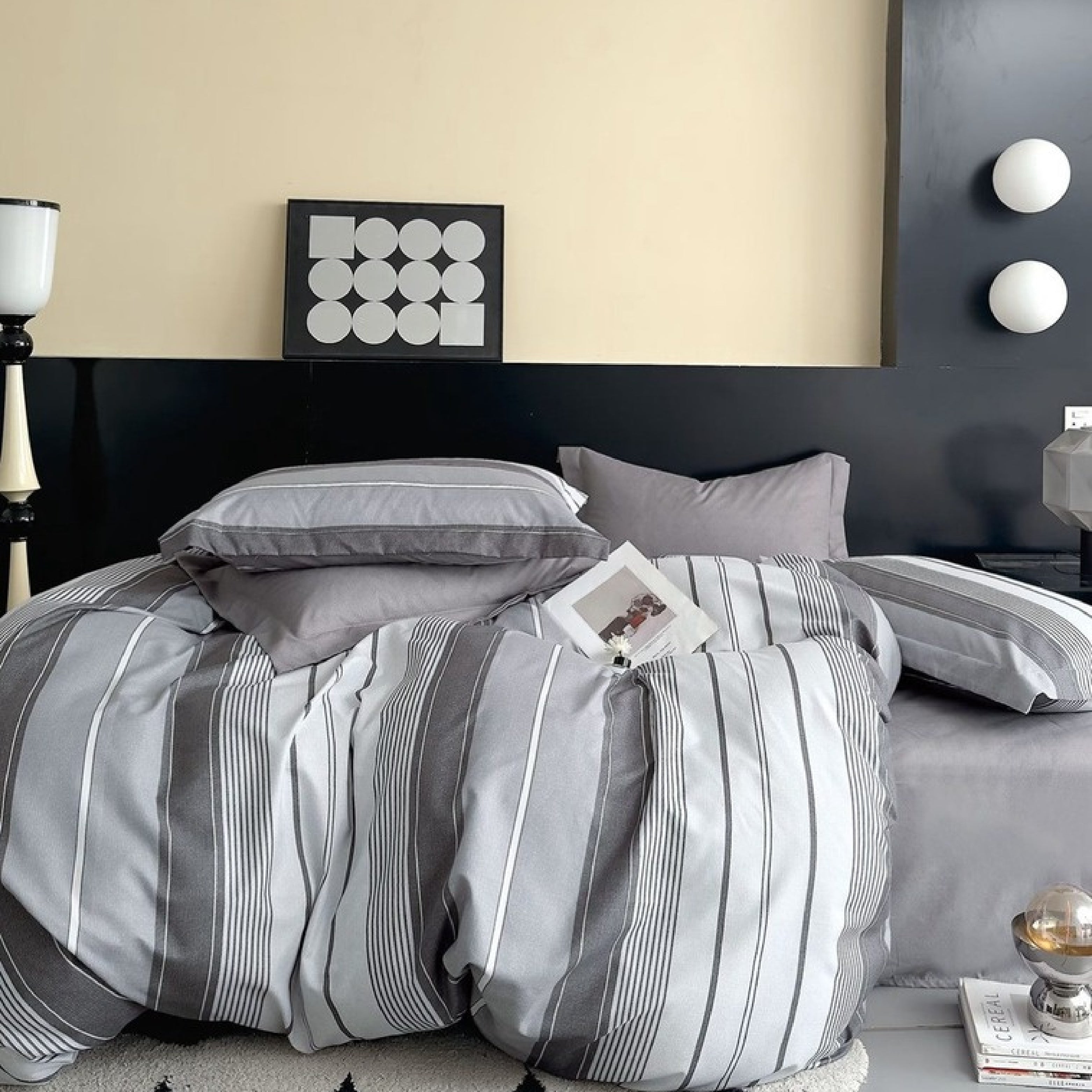 Stroke King Size Bed Sheet Set with Pillow Covers by Florida