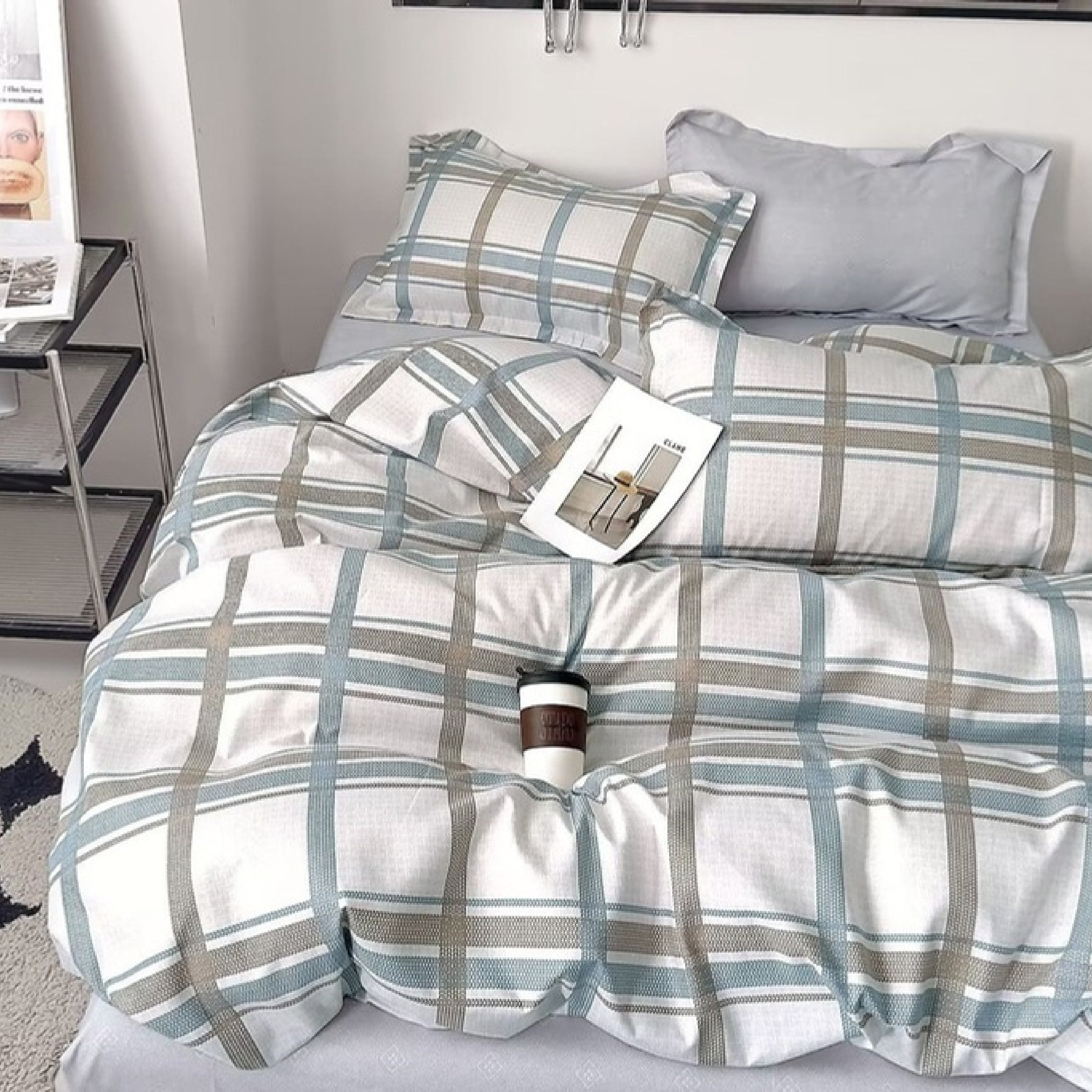Stroke King Size Bed Sheet Set with Pillow Covers by Florida