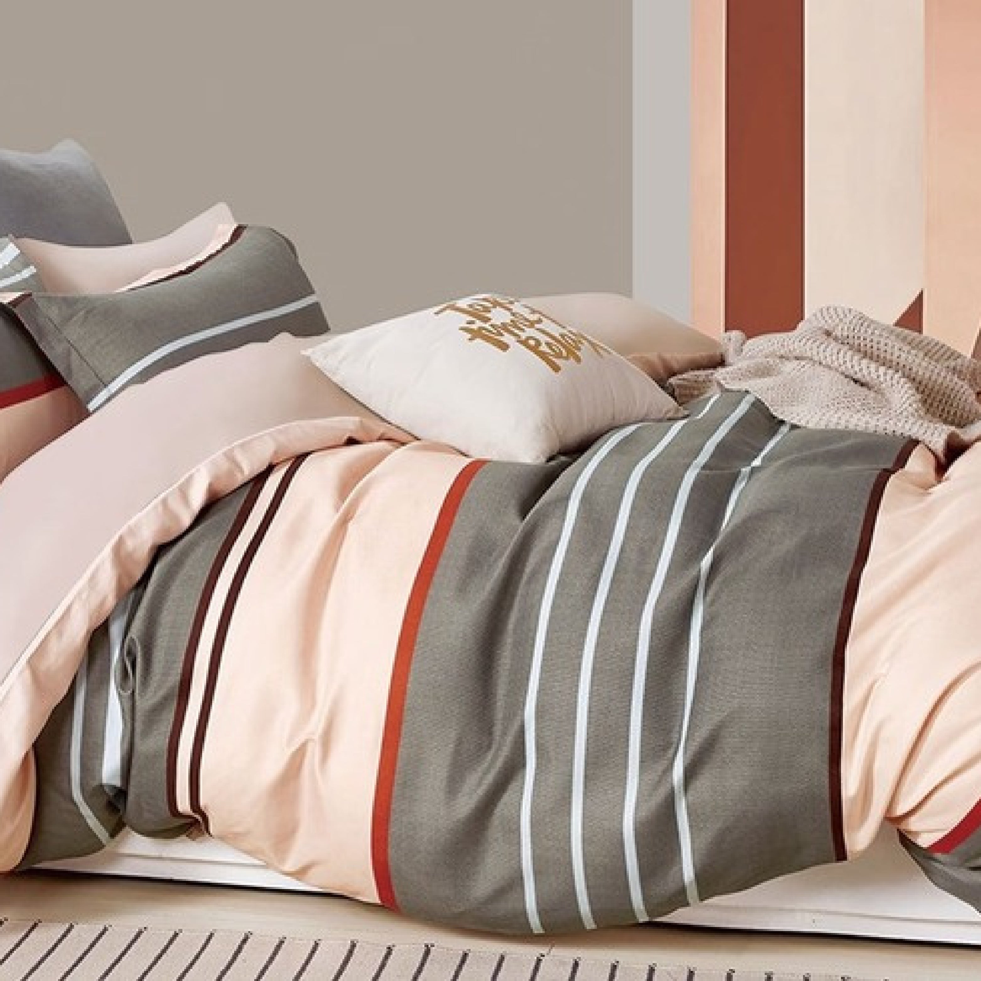 Stroke King Size Bed Sheet Set with Pillow Covers by Florida