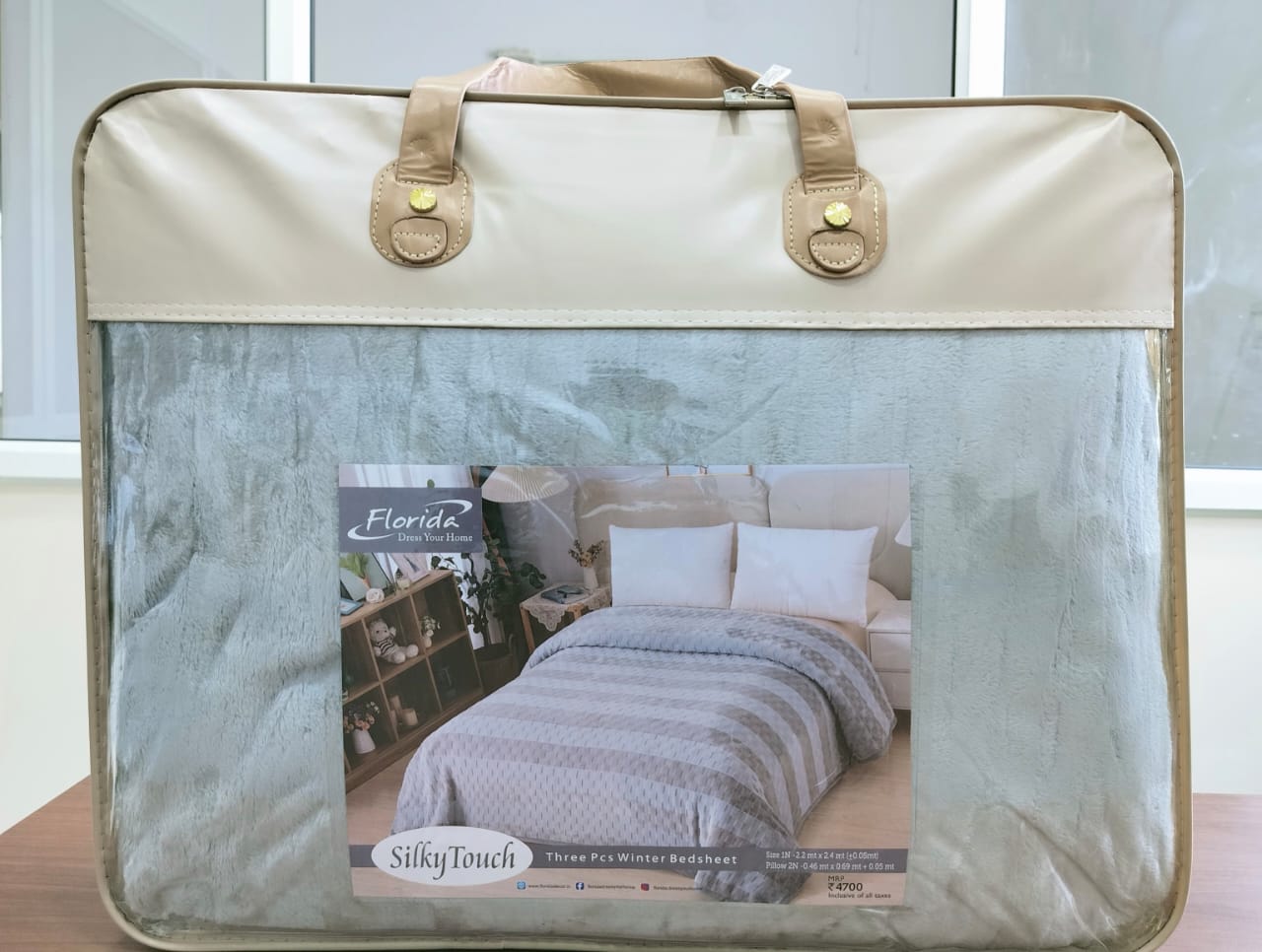 Silky Touch King Size Warm Fitted Bed Sheet for Winter by Florida