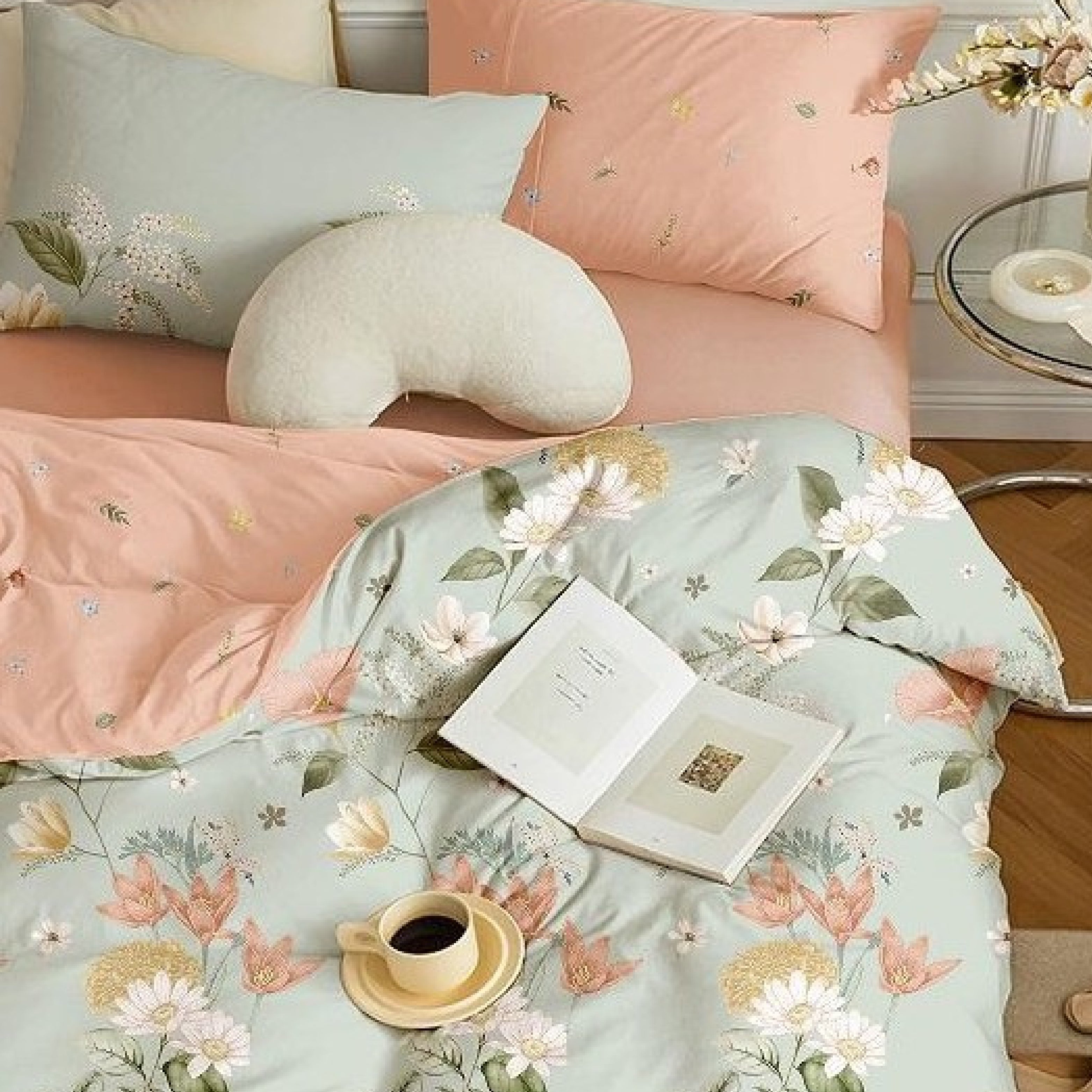 Florida Tulip 100% Pure Cotton Quality King Size Elastic Fitted Bedsheet with Coordinated Pillow Covers