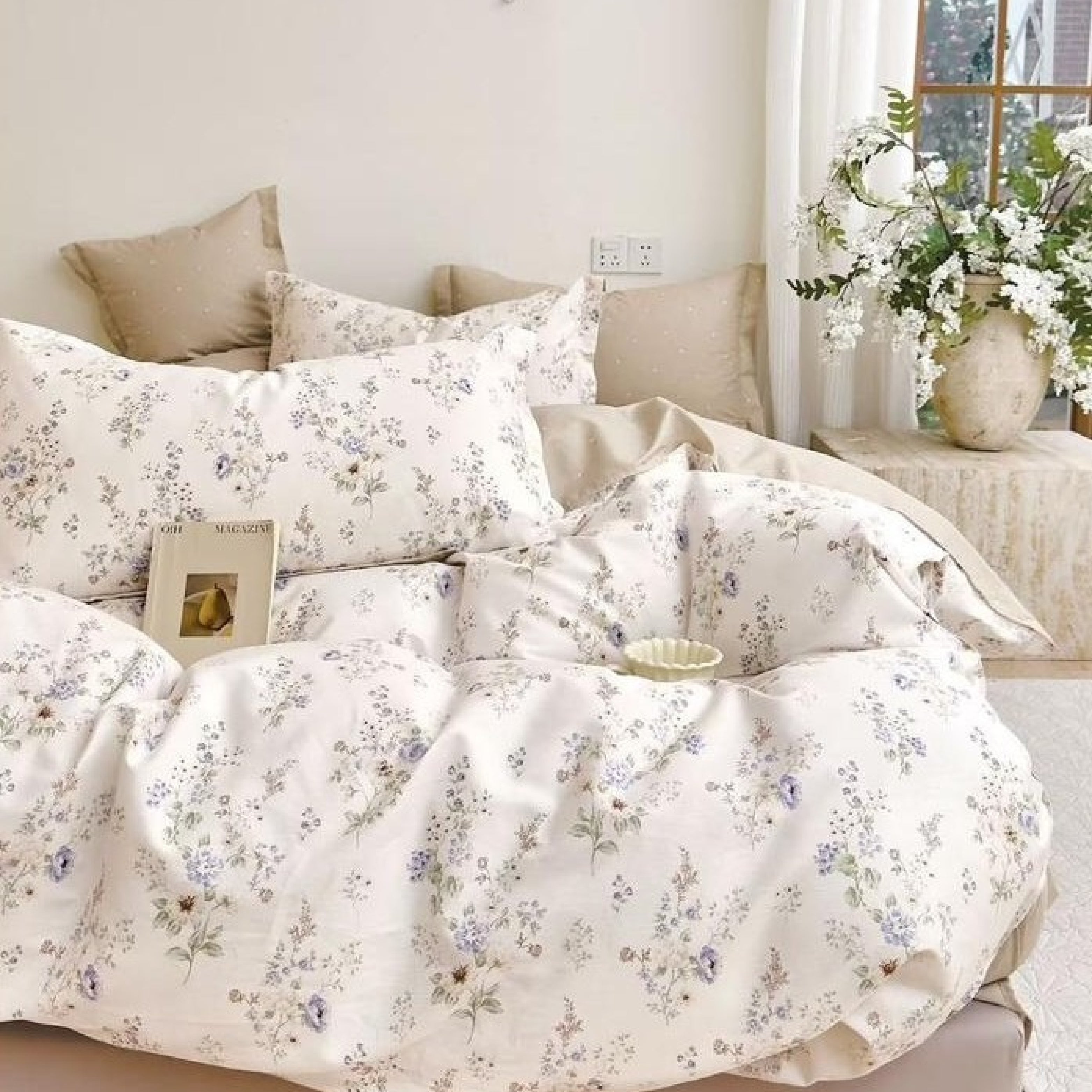 Florida Tulip 100% Pure Cotton Quality King Size Elastic Fitted Bedsheet with Coordinated Pillow Covers