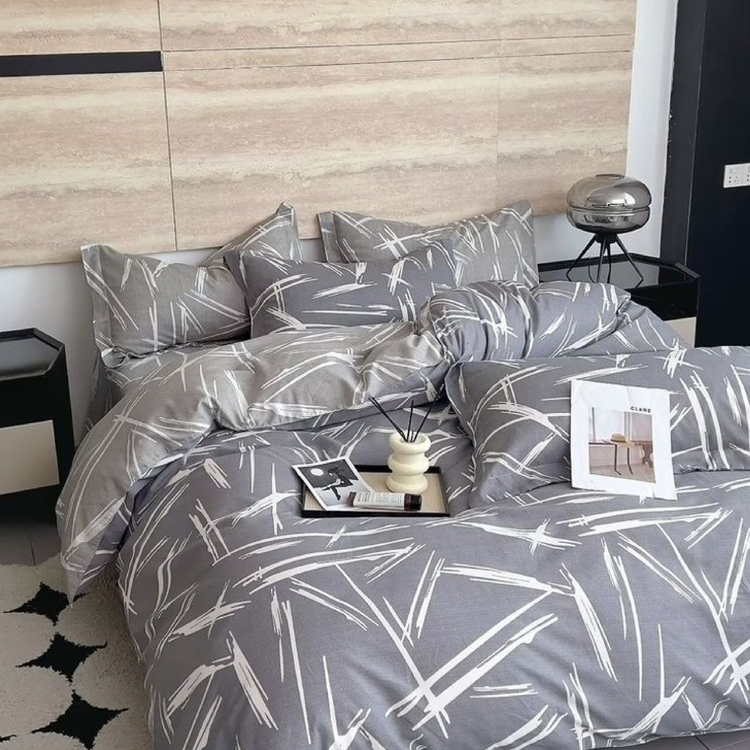 Florida Tulip 100% Pure Cotton Quality King Size Elastic Fitted Bedsheet with Coordinated Pillow Covers