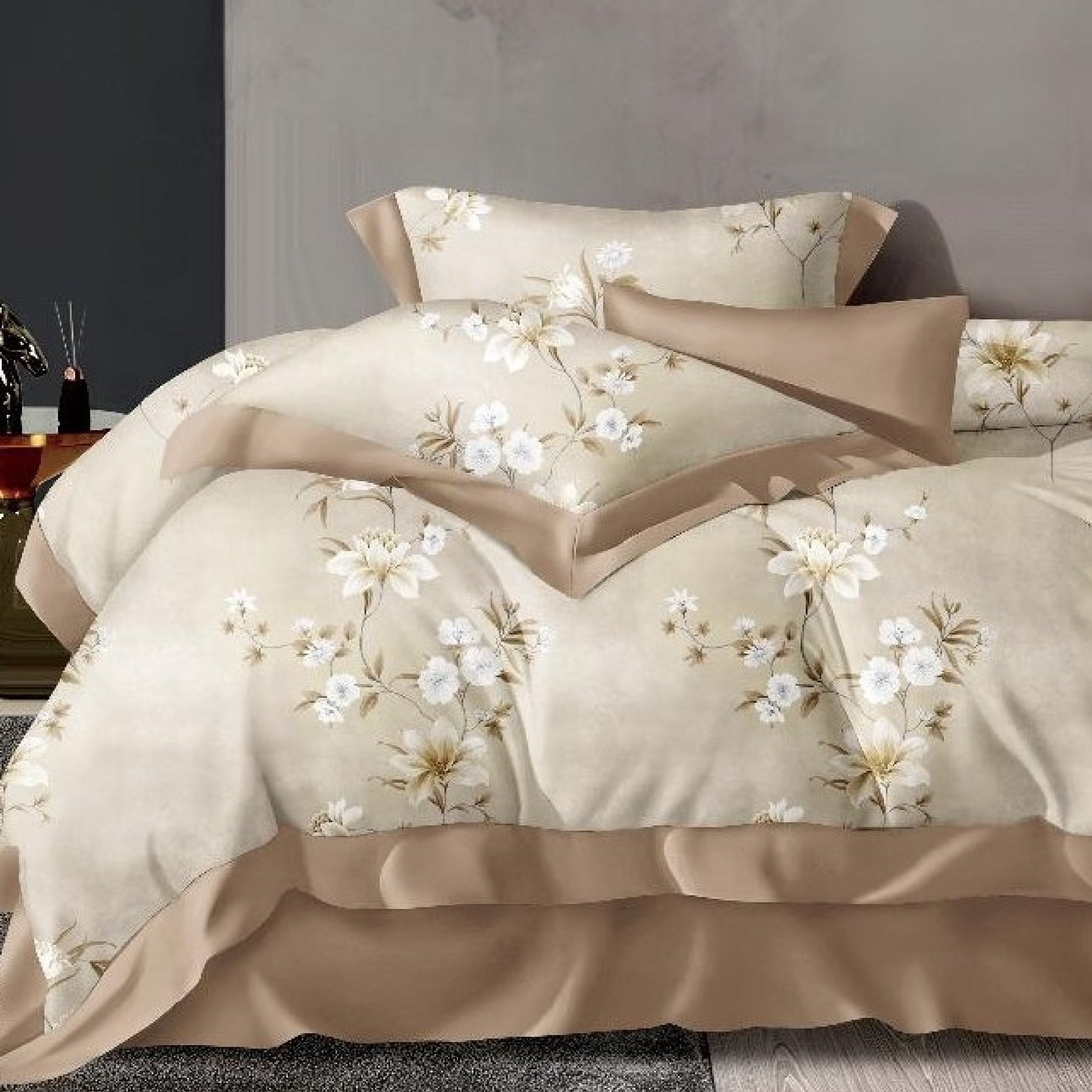 Florida Tulip 100% Pure Cotton Quality King Size Elastic Fitted Bedsheet with Coordinated Pillow Covers