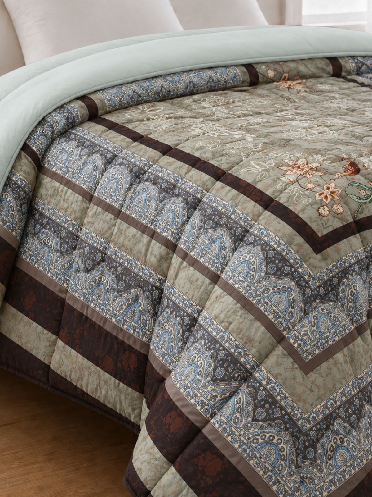 Florida Korean Filling 250 GSM Luxury Reversible Double Bed Comforter - Ultra Soft for All Season AC Quilt