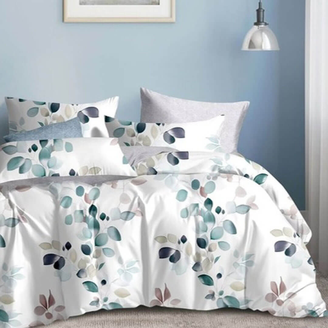 Vistara 4 Piece (Bedding) AC Comforter Set  with King Size Bedsheet & Pillow Covers by Florida